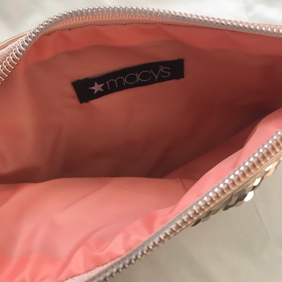 Macy’s Rose gold, Pouch - Picture 3 of 3